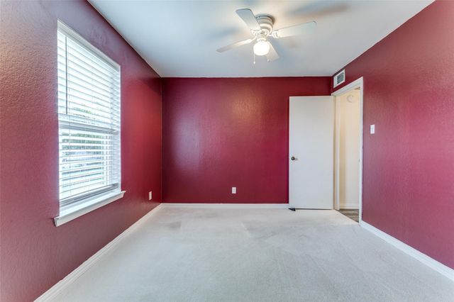 606 Ridgeline Drive, Hurst, TX 76053