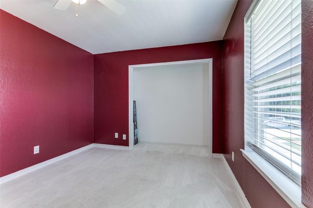 606 Ridgeline Drive, Hurst, TX 76053