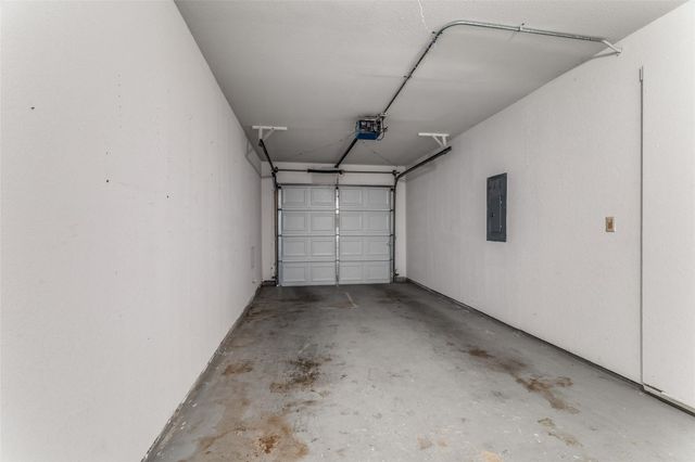 606 Ridgeline Drive, Hurst, TX 76053