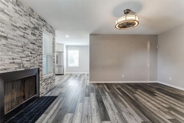 606 Ridgeline Drive, Hurst, TX 76053