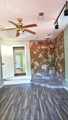 10033 Goodyear Drive, Dallas, TX 75229