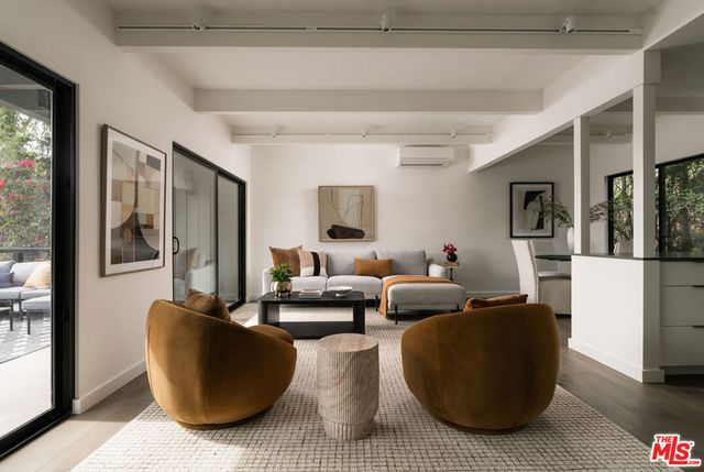 518 E Islay Street, Santa Barbara, CA 93101