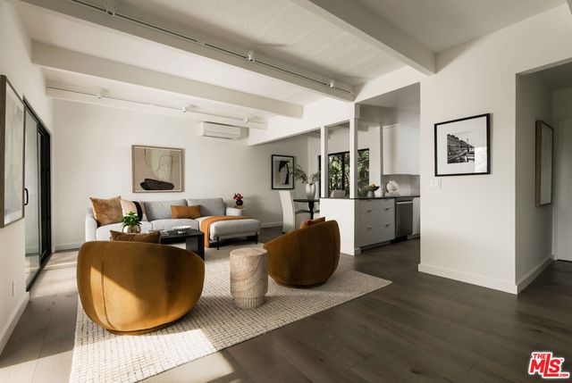 518 E Islay Street, Santa Barbara, CA 93101