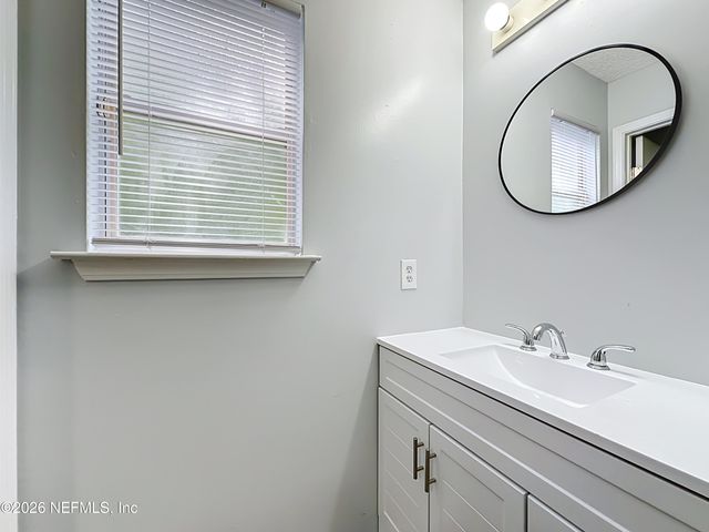 10721 MEADOWLEA Drive, Jacksonville, FL 32218