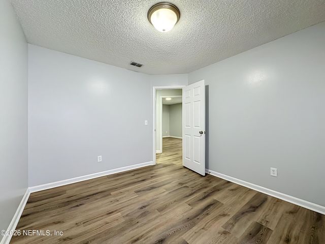 10721 MEADOWLEA Drive, Jacksonville, FL 32218