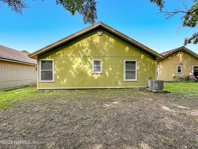 10721 MEADOWLEA Drive, Jacksonville, FL 32218