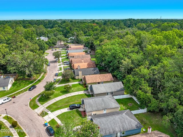 10721 MEADOWLEA Drive, Jacksonville, FL 32218