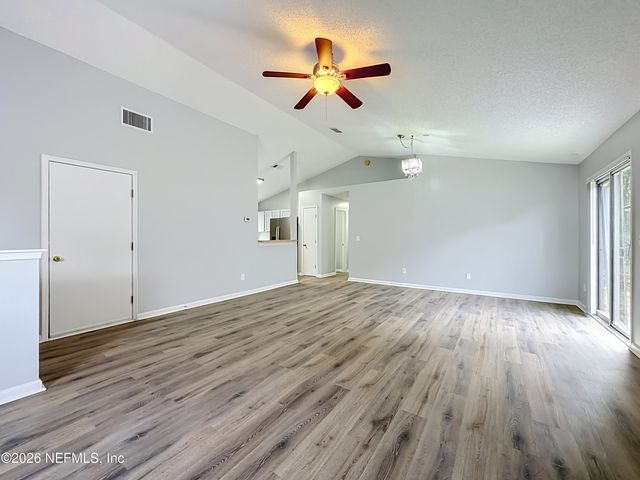 10721 MEADOWLEA Drive, Jacksonville, FL 32218