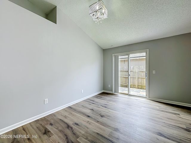10721 MEADOWLEA Drive, Jacksonville, FL 32218