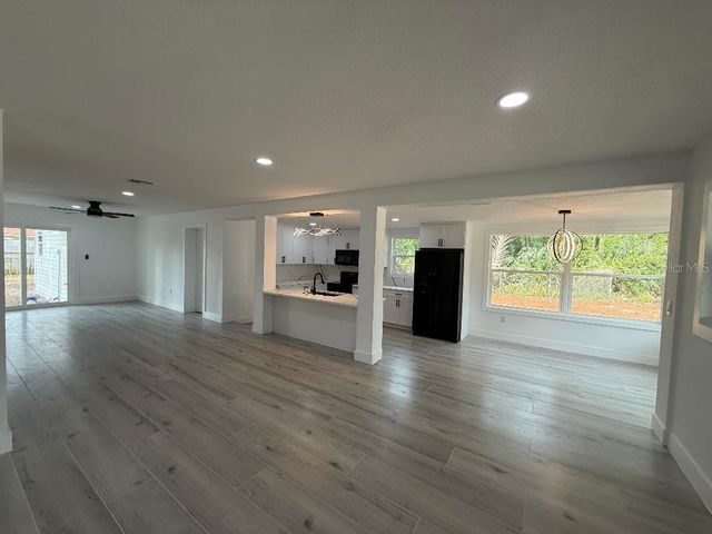 3301 W NEW ORLEANS AVENUE, Tampa, FL 33614