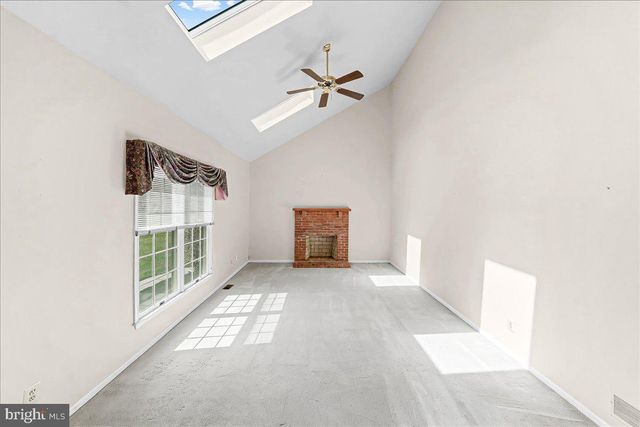 100 TROWBRIDGE LN, Downingtown, PA 19335