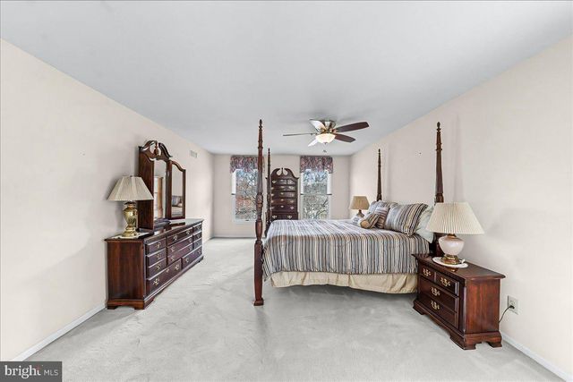 100 TROWBRIDGE LN, Downingtown, PA 19335