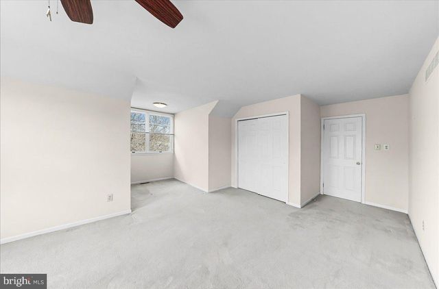 100 TROWBRIDGE LN, Downingtown, PA 19335