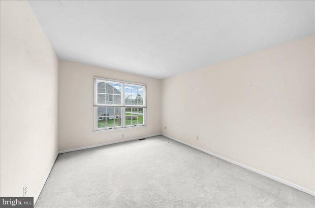 100 TROWBRIDGE LN, Downingtown, PA 19335