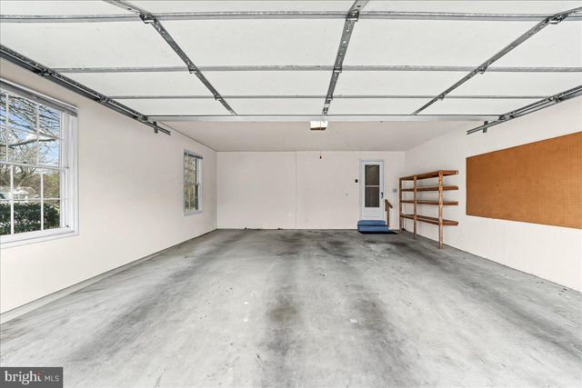 100 TROWBRIDGE LN, Downingtown, PA 19335