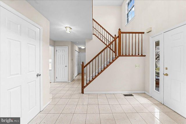 100 TROWBRIDGE LN, Downingtown, PA 19335