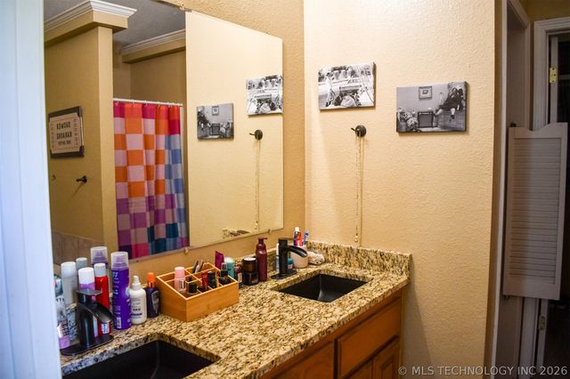 1108 Bermuda Drive, Stigler, OK 74462