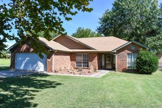 1108 Bermuda Drive, Stigler, OK 74462