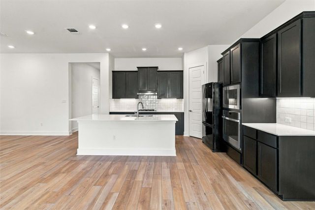 162 Adelton BLVD, Bastrop, TX 78602