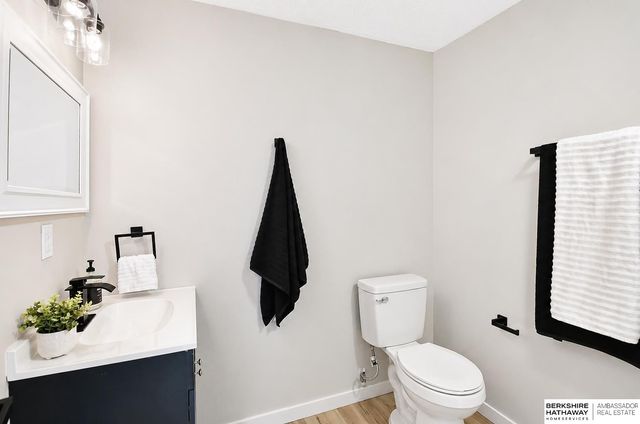 3302 E Dutchman Circle, Bellevue, NE 68123