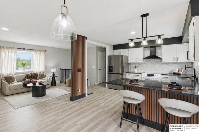 3302 E Dutchman Circle, Bellevue, NE 68123