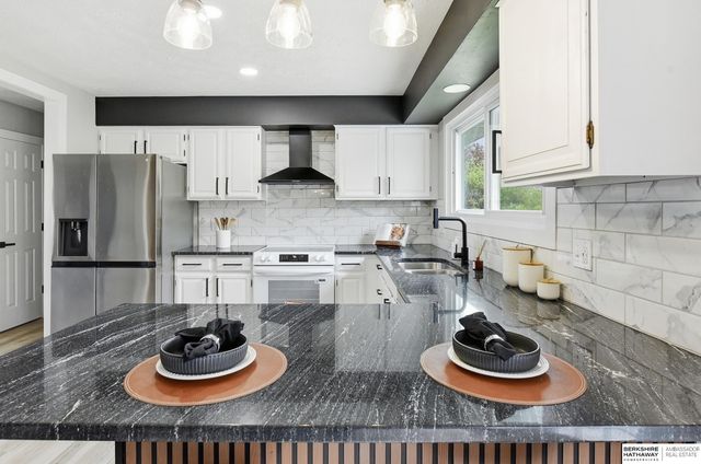3302 E Dutchman Circle, Bellevue, NE 68123