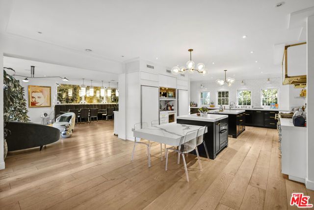 23255 Mariposa De Oro Street, Malibu, CA 90265