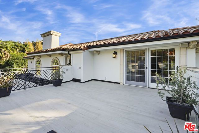 23255 Mariposa De Oro Street, Malibu, CA 90265