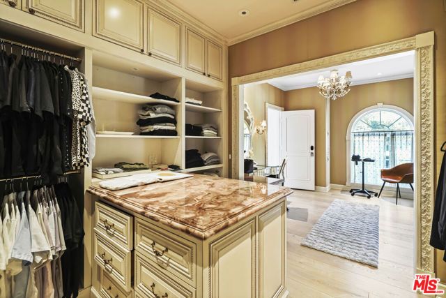 23255 Mariposa De Oro Street, Malibu, CA 90265