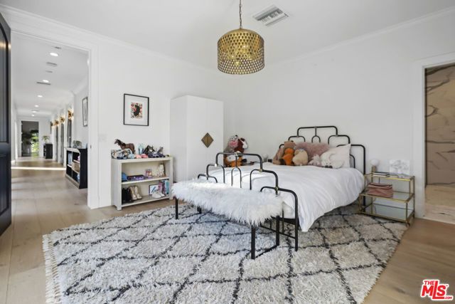 23255 Mariposa De Oro Street, Malibu, CA 90265