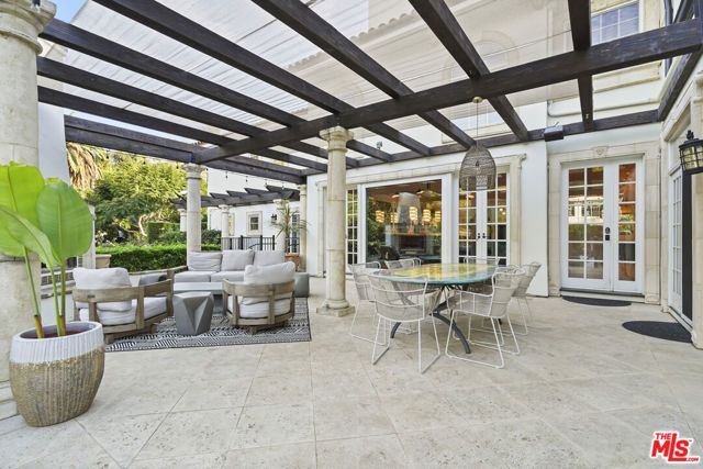 23255 Mariposa De Oro Street, Malibu, CA 90265