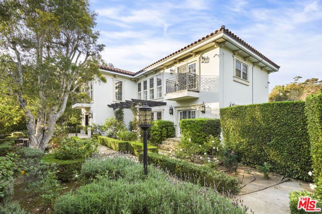23255 Mariposa De Oro Street, Malibu, CA 90265