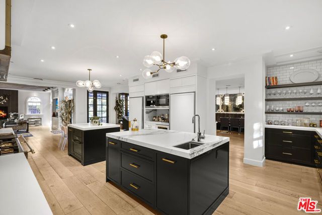 23255 Mariposa De Oro Street, Malibu, CA 90265