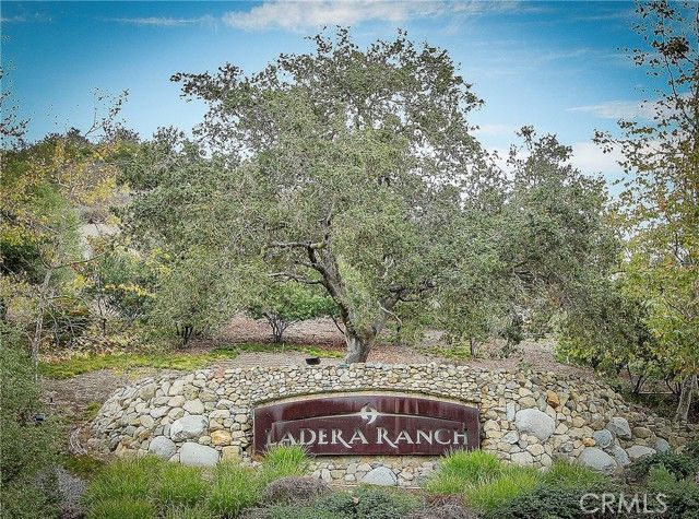 11 Oatfield Farm, Ladera Ranch, CA 92694