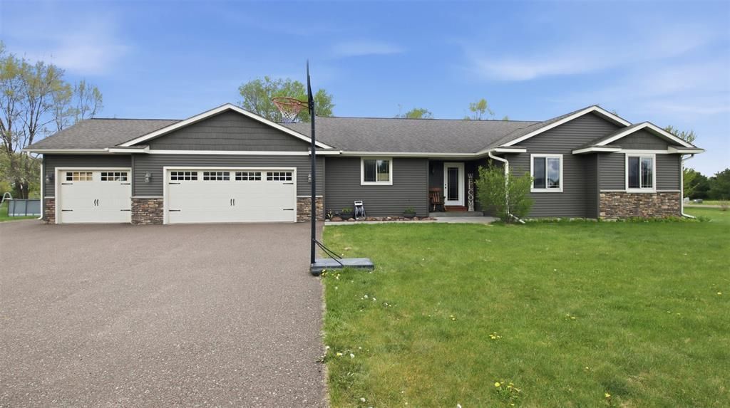 14313 44th Avenue, Chippewa Falls, WI 54729