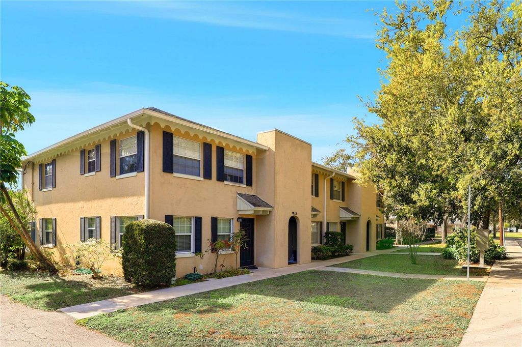 Image 1 of property listing at 1002 W PAR STREET 16, Orlando, FL 32804