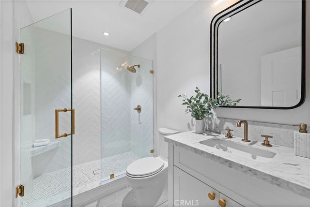 20462 Santa Ana Ave D, Newport Beach, CA 92660