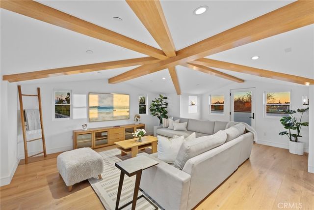 20462 Santa Ana Ave D, Newport Beach, CA 92660