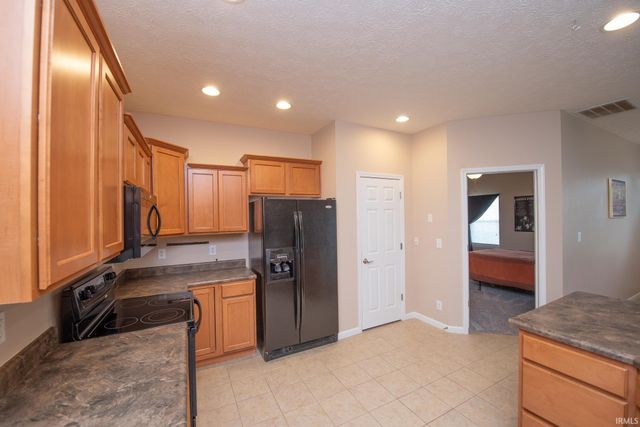 3654 Chesterfield Way, West Lafayette, IN 47906