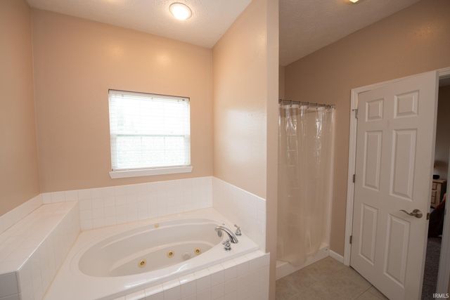 3654 Chesterfield Way, West Lafayette, IN 47906