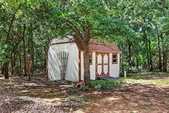 10801 231st Street, Blanchard, OK 73010