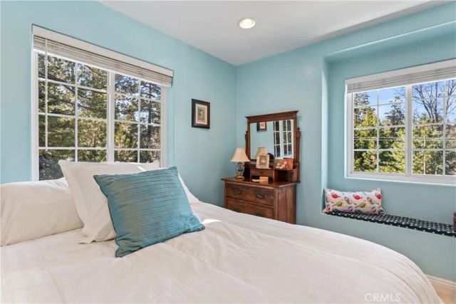 197 Massive Road, Lake Arrowhead, CA 92317