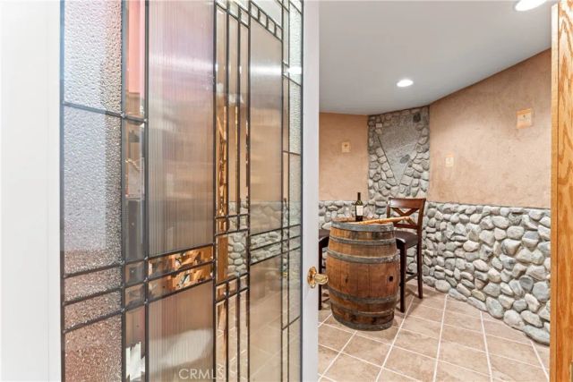 197 Massive Road, Lake Arrowhead, CA 92317