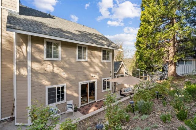 197 Massive Road, Lake Arrowhead, CA 92317