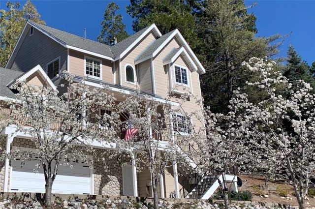 197 Massive Road, Lake Arrowhead, CA 92317