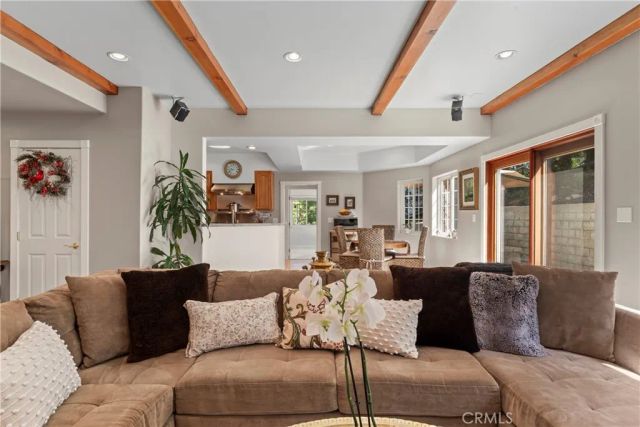 197 Massive Road, Lake Arrowhead, CA 92317