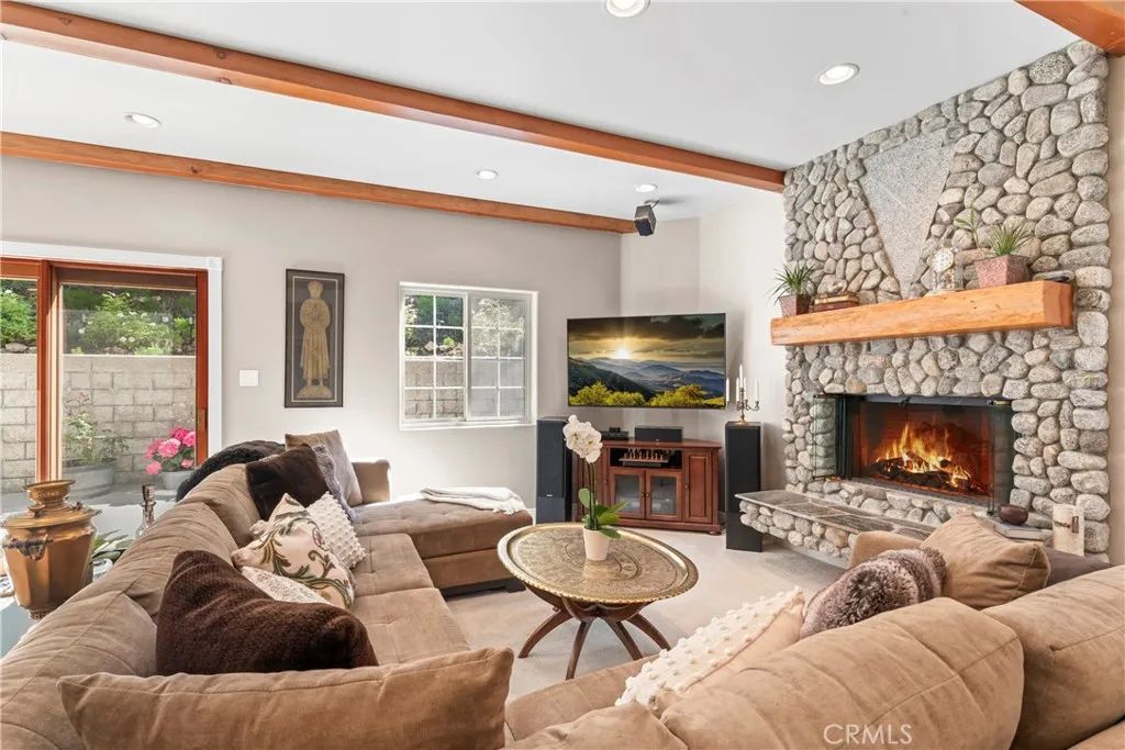 197 Massive Road, Lake Arrowhead, CA 92317