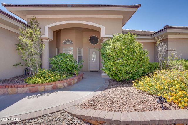 6724 DESERT CANYON Drive, El Paso, TX 79912