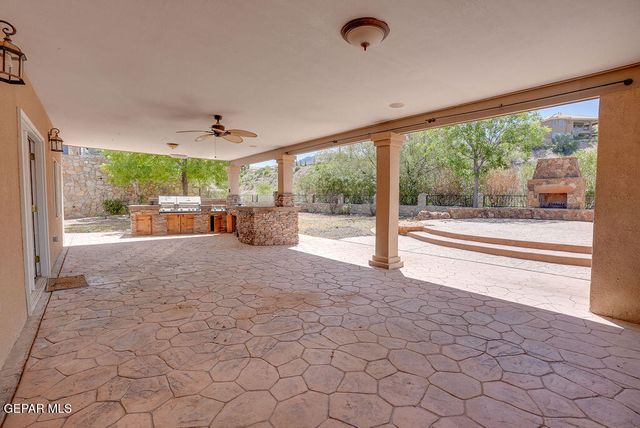 6724 DESERT CANYON Drive, El Paso, TX 79912