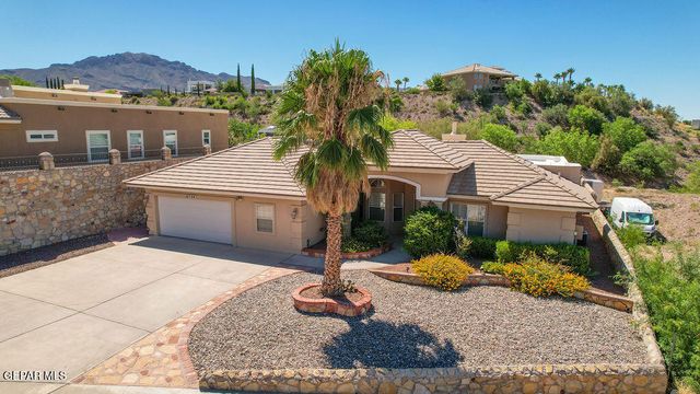 6724 DESERT CANYON Drive, El Paso, TX 79912